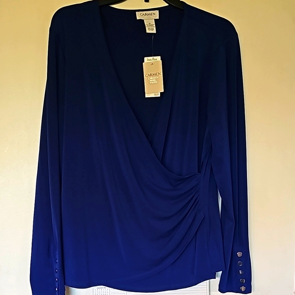 Carmen Marc Valvo Women's Blue Wrap Top. New with tags.
